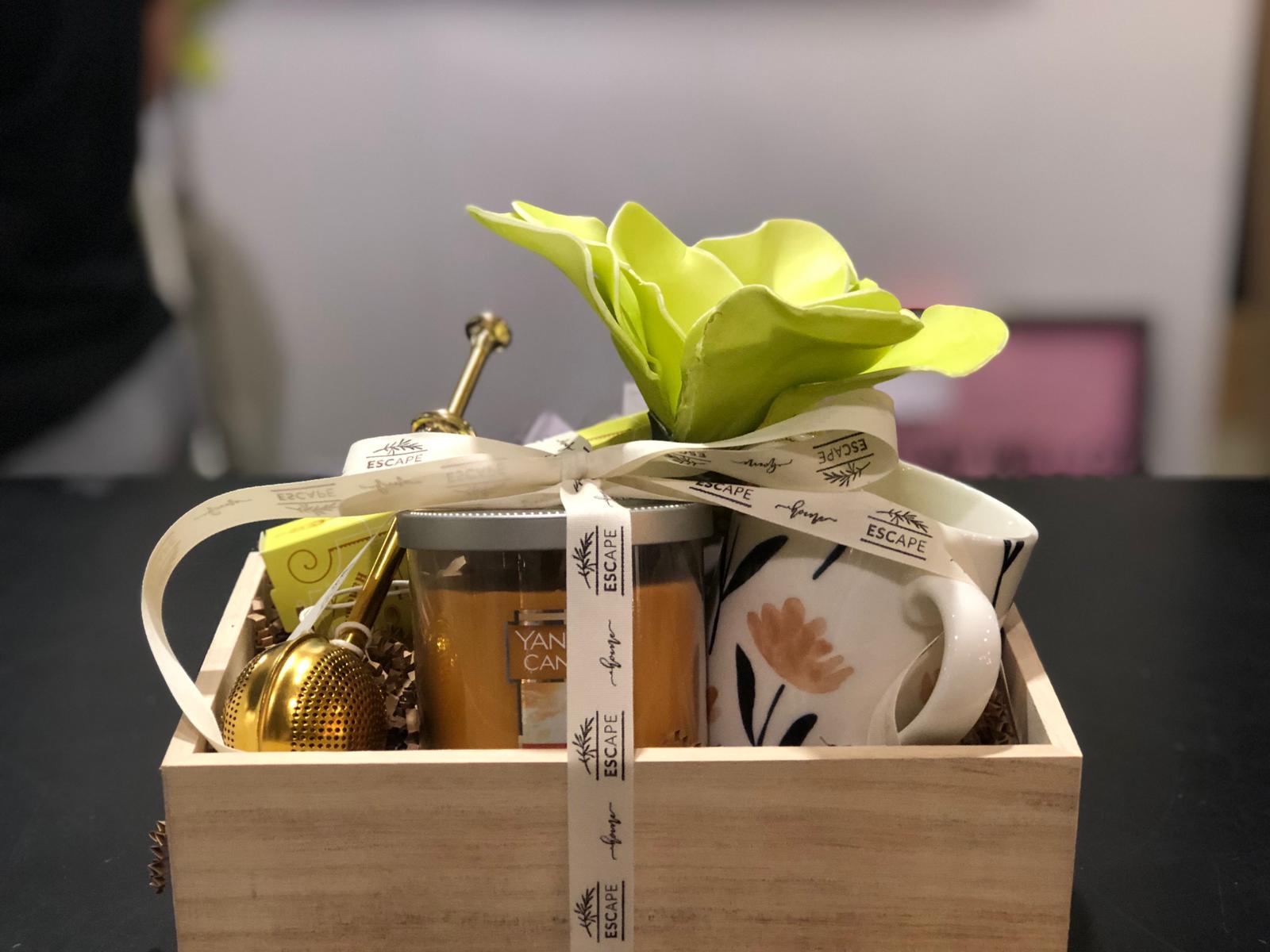 Escape Custom Gift Box