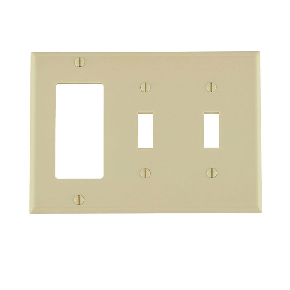 3G 2 x Toggle Switch x Decora Plate