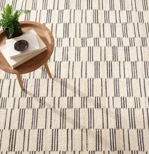 Leni Oatmeal Jute Rug