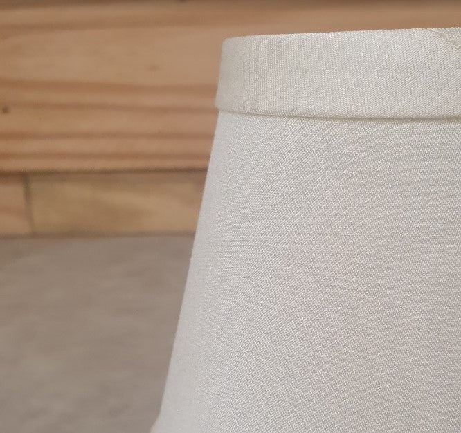 Empire Clip On - Camelot White