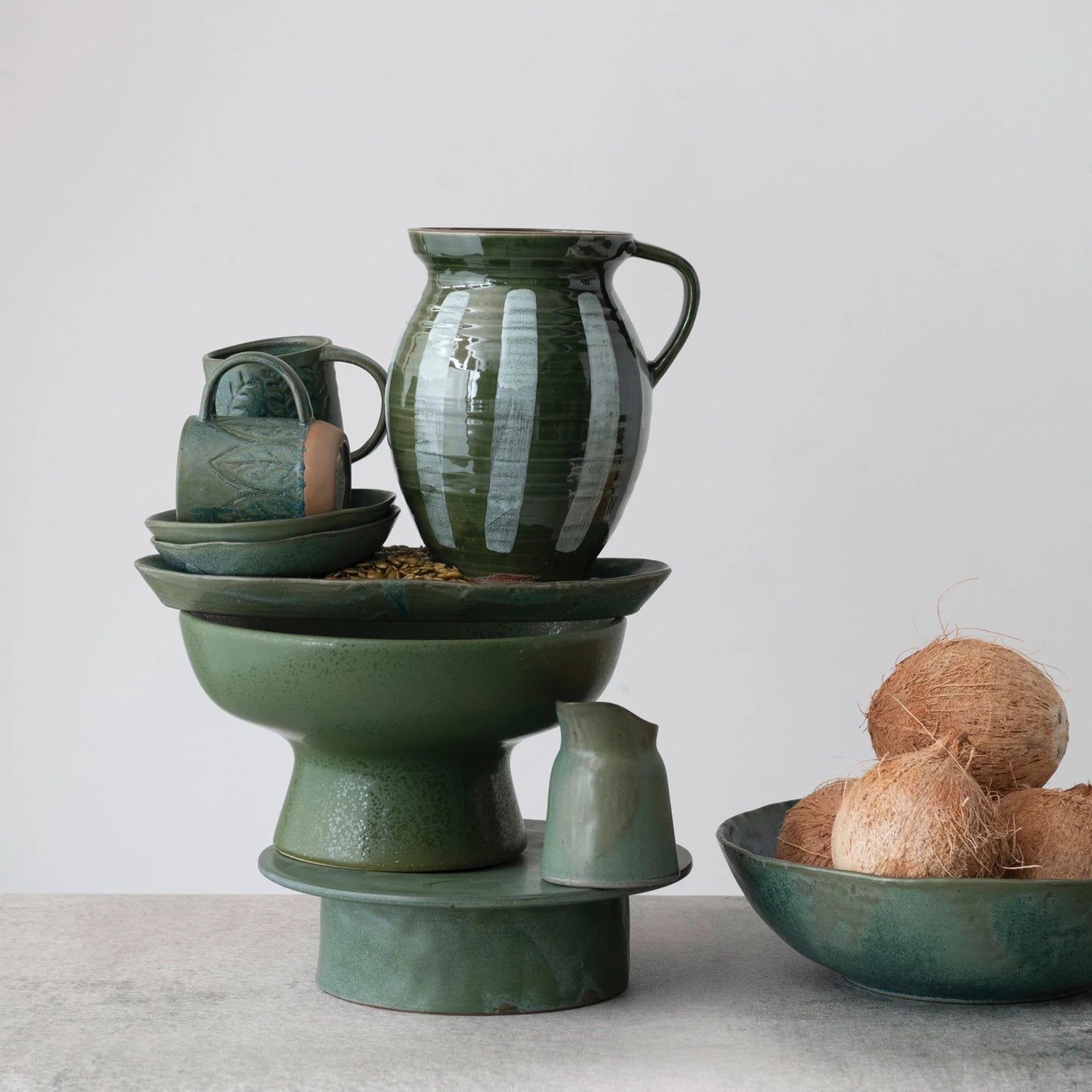 2Q Stoneware Pitcher w/ Stripe