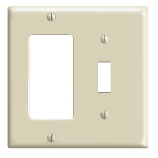 2G Toggle Switch x Decora Plate