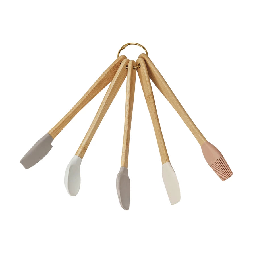 St/5 Neutral Kitchen Utensils